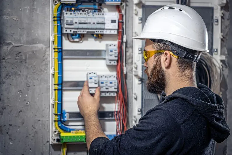 Eletricista Predial em Santo André SP Serviços Técnicos para Salas de Medição